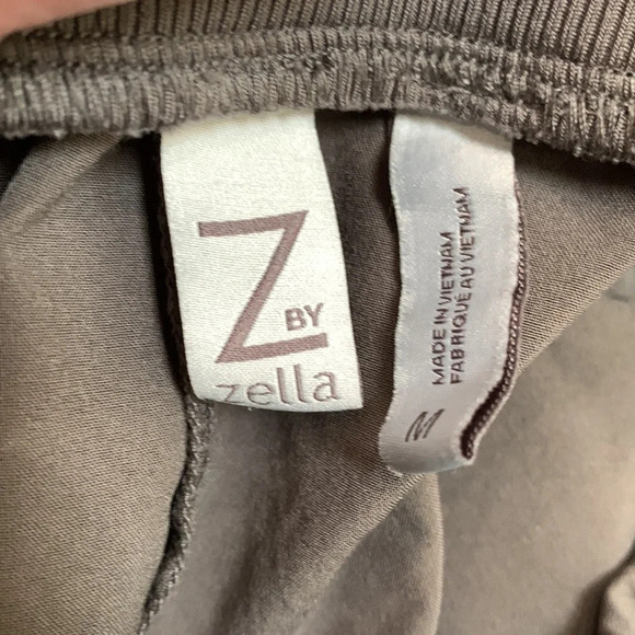 Zella lightweight stretch polyester cropped elastic waist gray tan pants Medium - Picture 9 of 11
